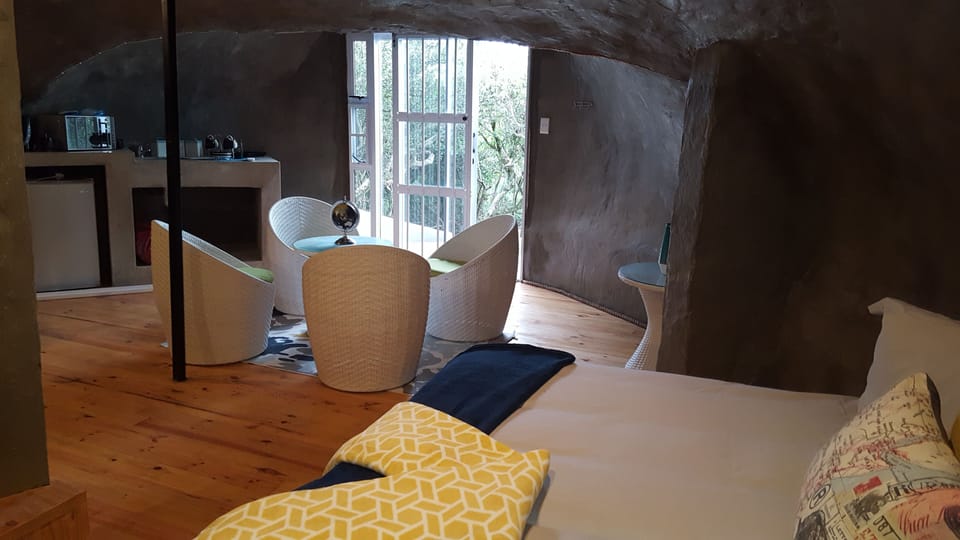 Dung Beetle Suite 4 sleeper (6) | Select Comfort beds, individually decorated, individually furnished