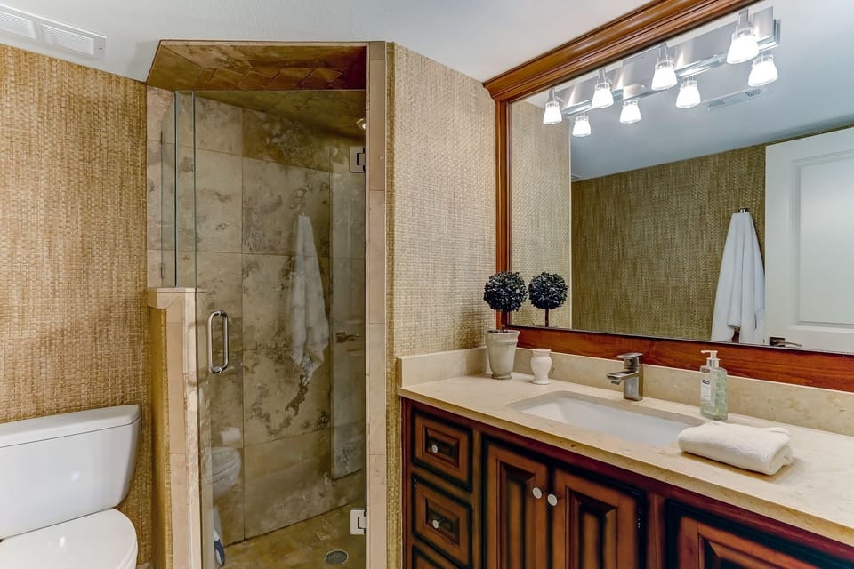 Oceanfront Beach Escape Condo with WiFi by RedAwning Apartment in Fernandina Beach