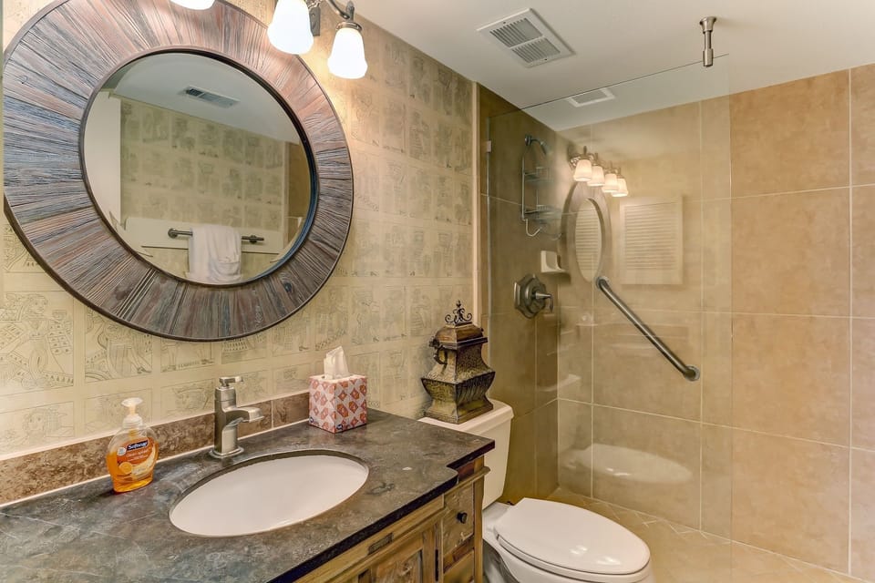 Oceanfront Beach Escape Condo with WiFi by RedAwning Apartment in Fernandina Beach