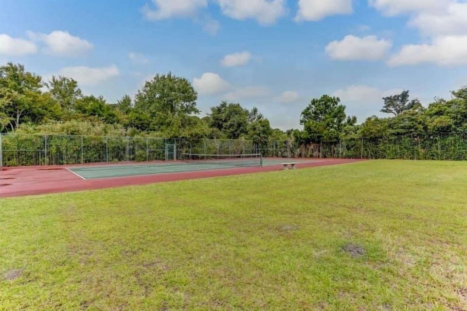 Newly Renovated Condo with Easy Access to Pool and Tennis Courts by RedAwning Apartment in Fernandina Beach