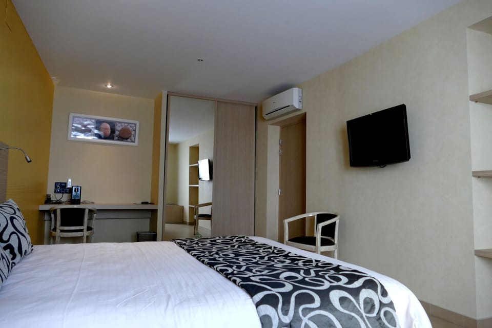 Superior Double Room | Desk, blackout drapes, free rollaway beds, free WiFi