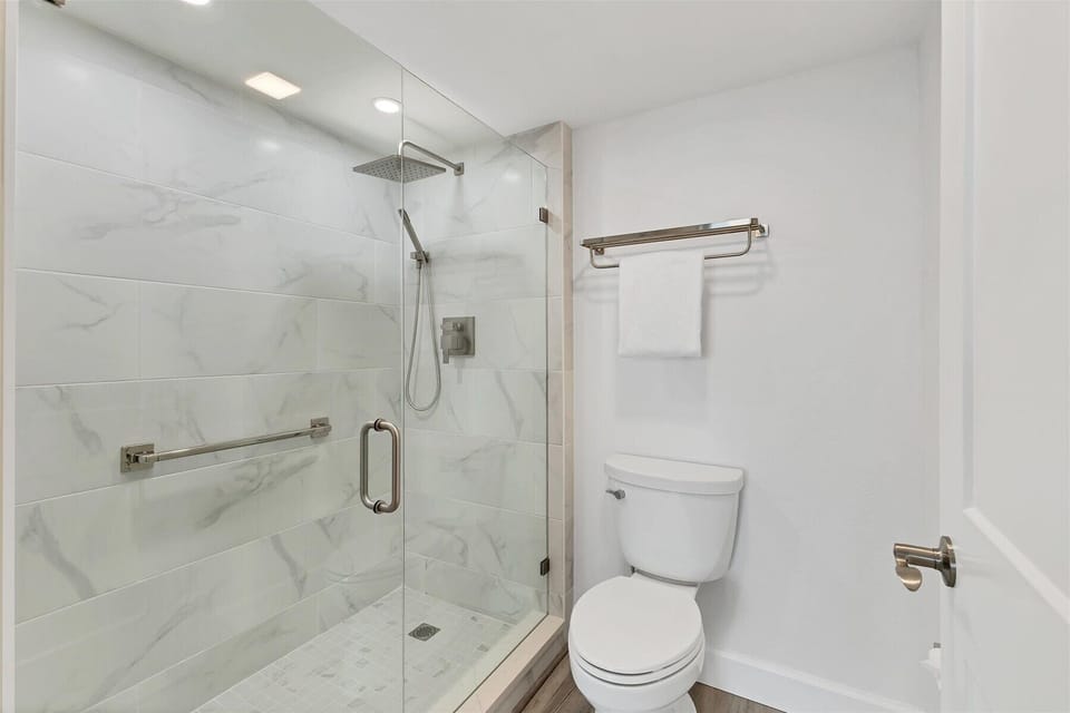 Beachplace 9-502 by FVC - Primary Bathroom
