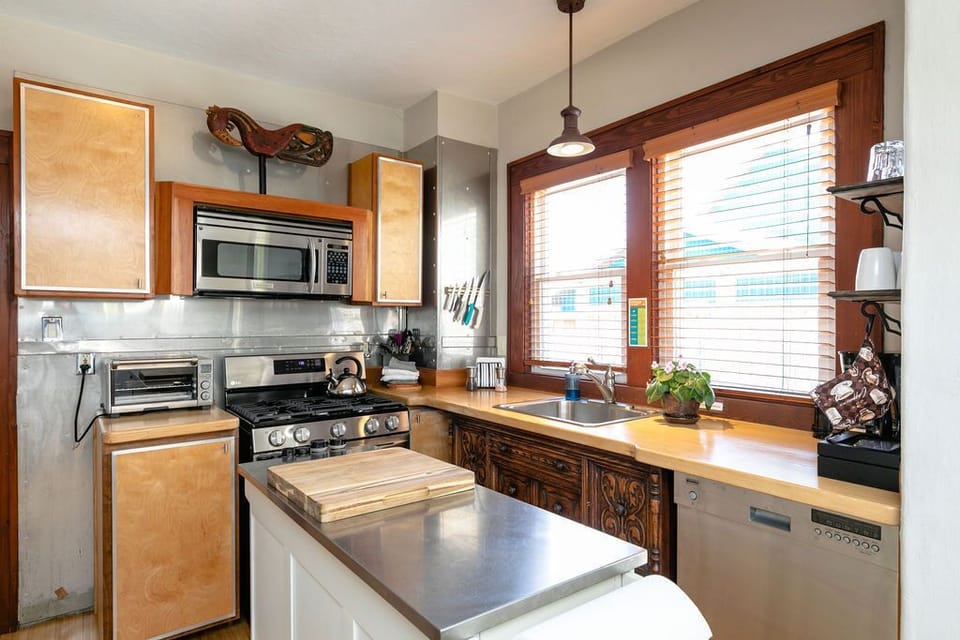Chef's kitchen