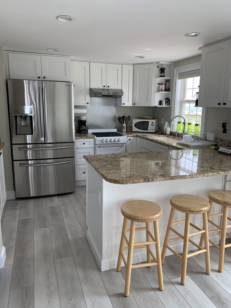 Full kitchen with all the appliances, utensils, plates, and silverware provided