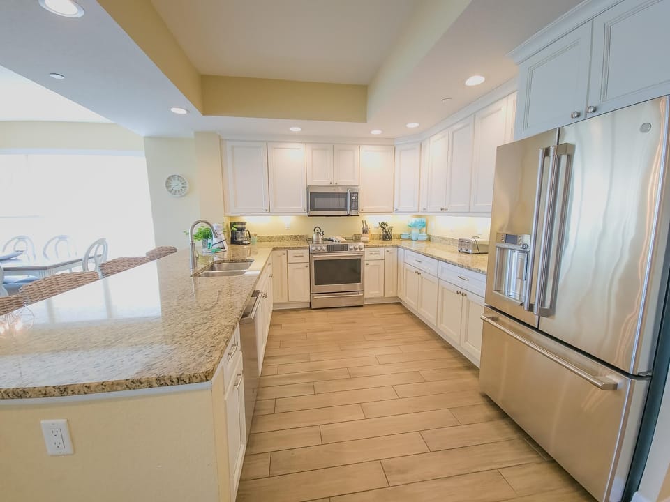 8 Kitchen