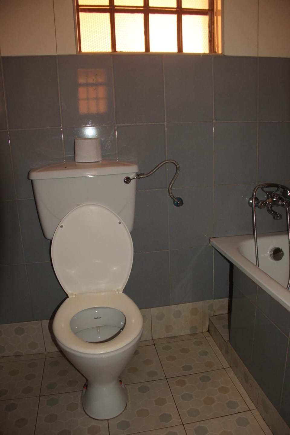 Deep soaking tub, free toiletries, slippers, towels