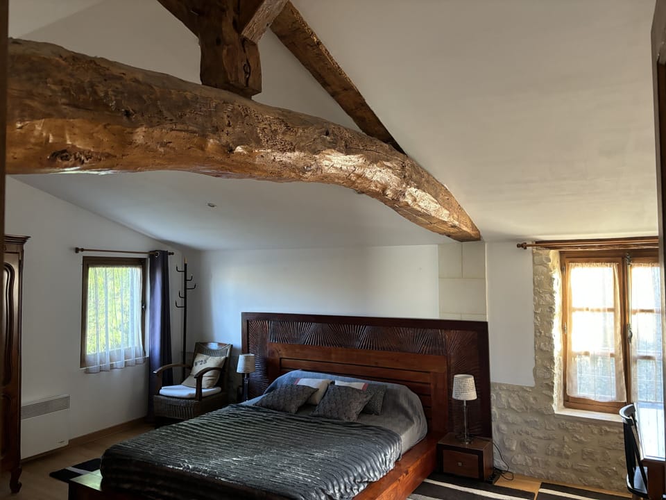 Comfort Room, Non Smoking, Garden View (Ismael) | Premium bedding, individually decorated, individually furnished, desk