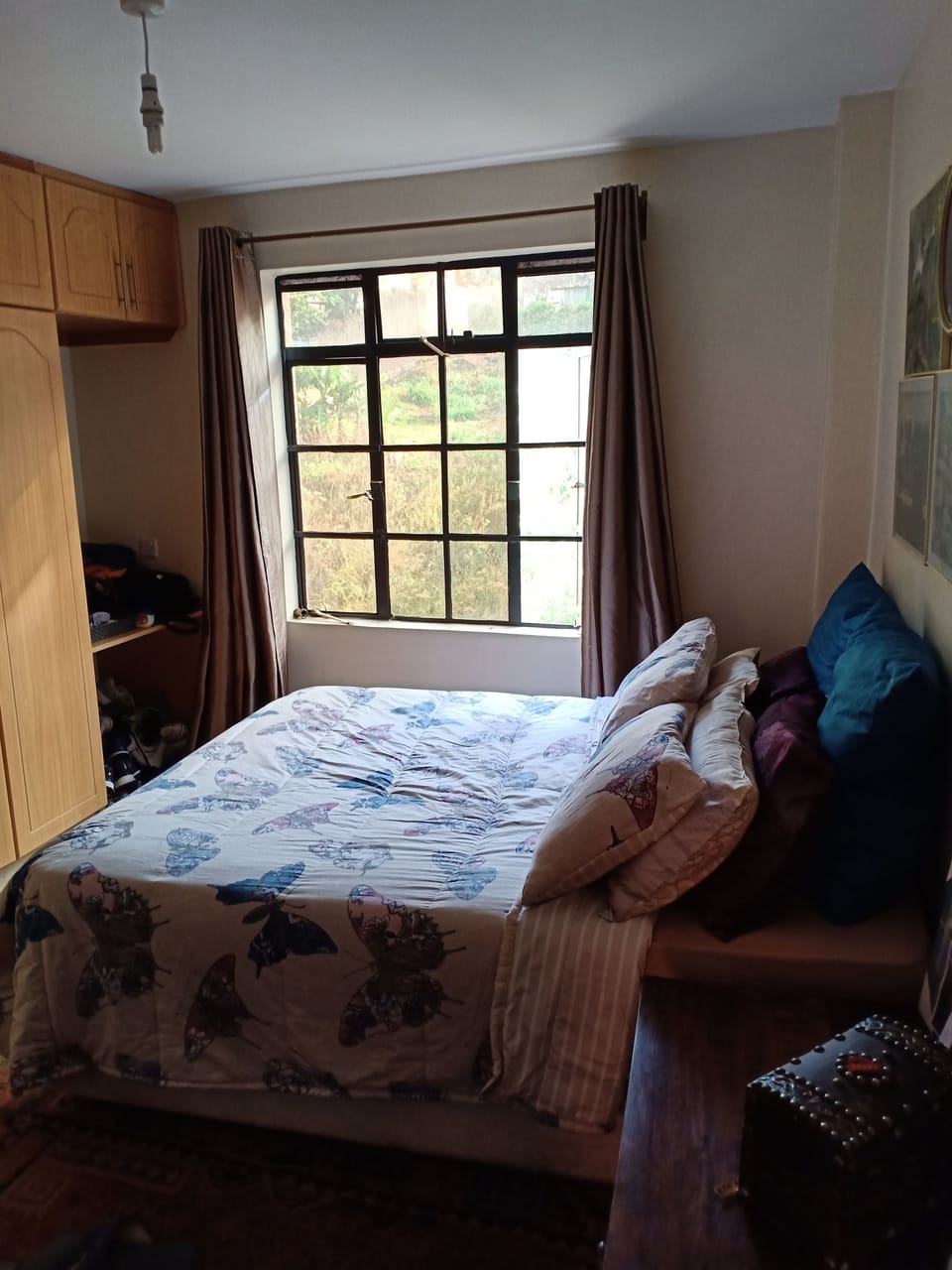 Deluxe Room | Iron/ironing board, free WiFi, bed sheets