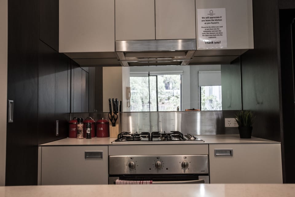 Standard Apartment, 2 Bedrooms, Non Smoking | 2 bedrooms, individually decorated, individually furnished