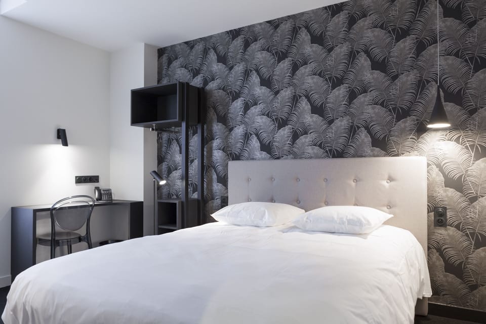 Superior Double Room | Desk, soundproofing, free WiFi, bed sheets
