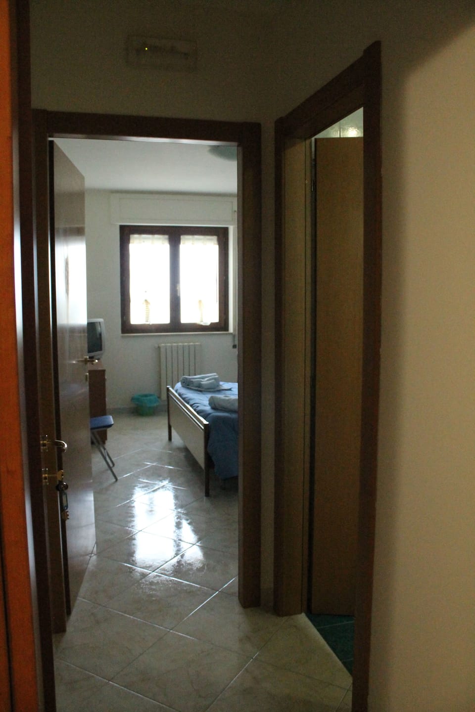 Comfort Double Room Single Use (Orchidea) | Free WiFi, bed sheets