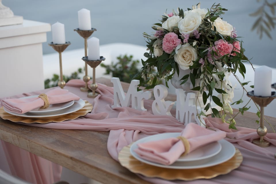 Deluxe Villa with Outdoor Private Heated Pool and Caldera View | Premium bedding, down comforters, pillowtop beds, minibar