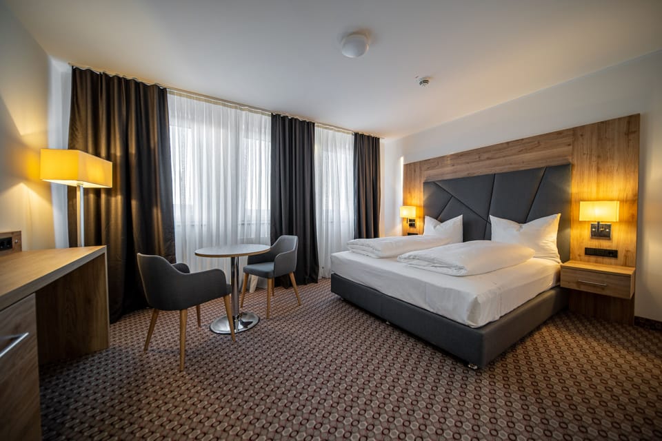 Comfort Double Room | Desk, laptop workspace, iron/ironing board (on request), WiFi (free)