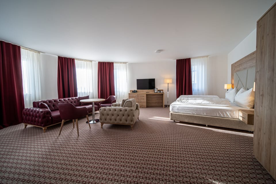 Desk, laptop workspace, iron/ironing board, free WiFi