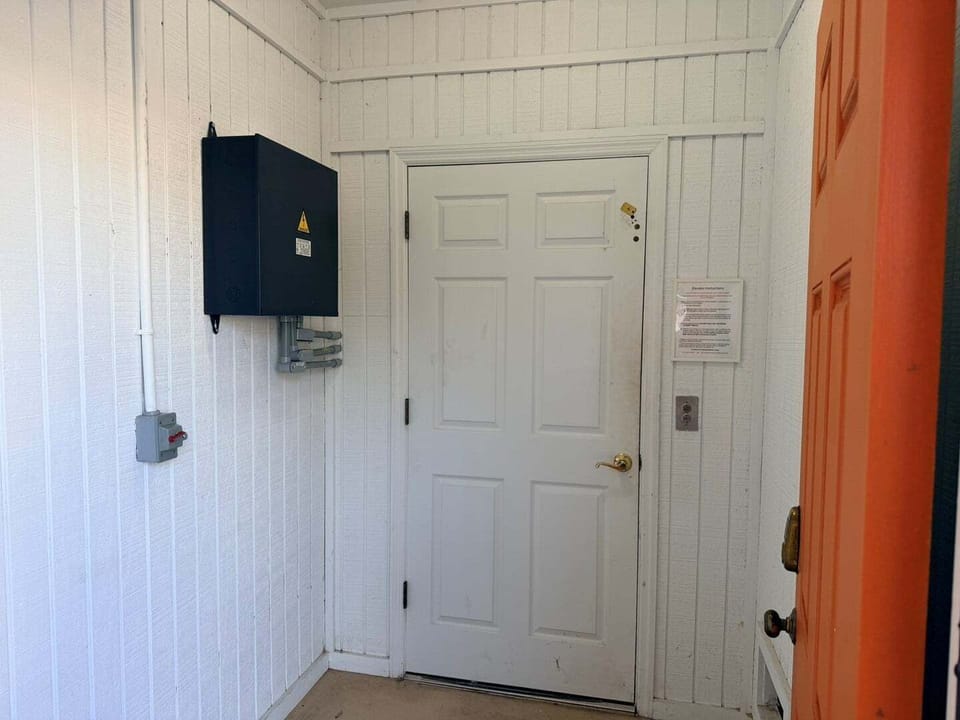 Door to elevator on inside- Majak Moments