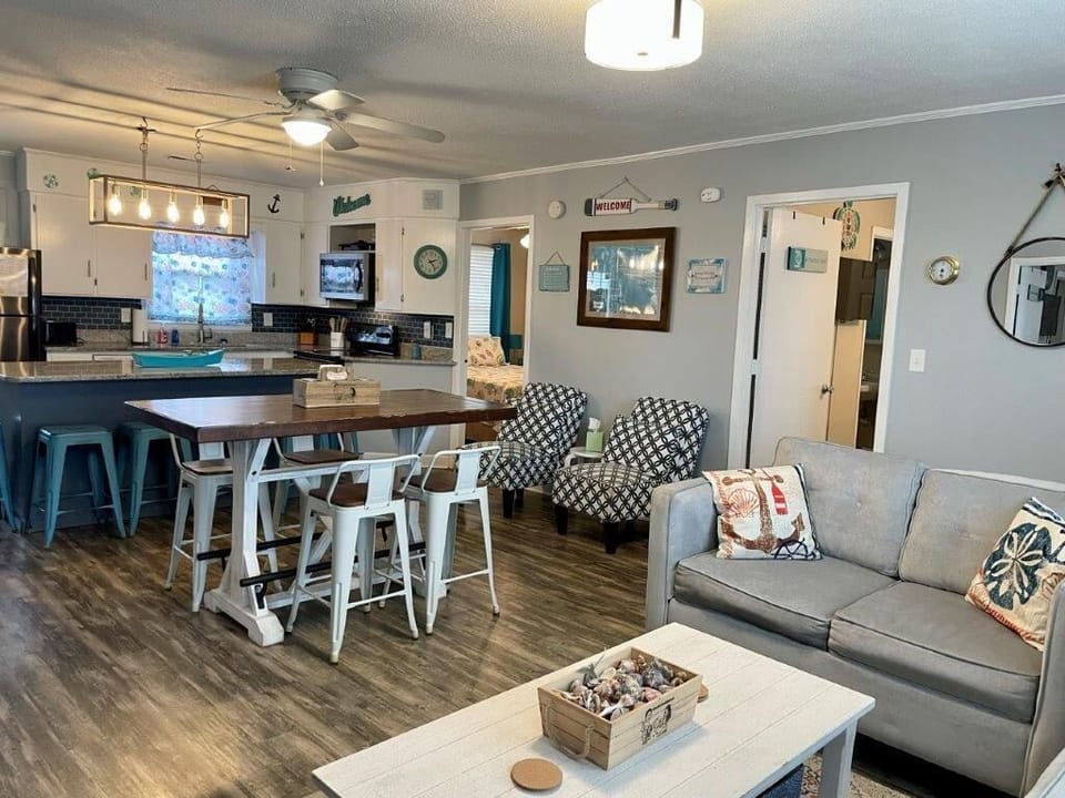 Living and Dining Area