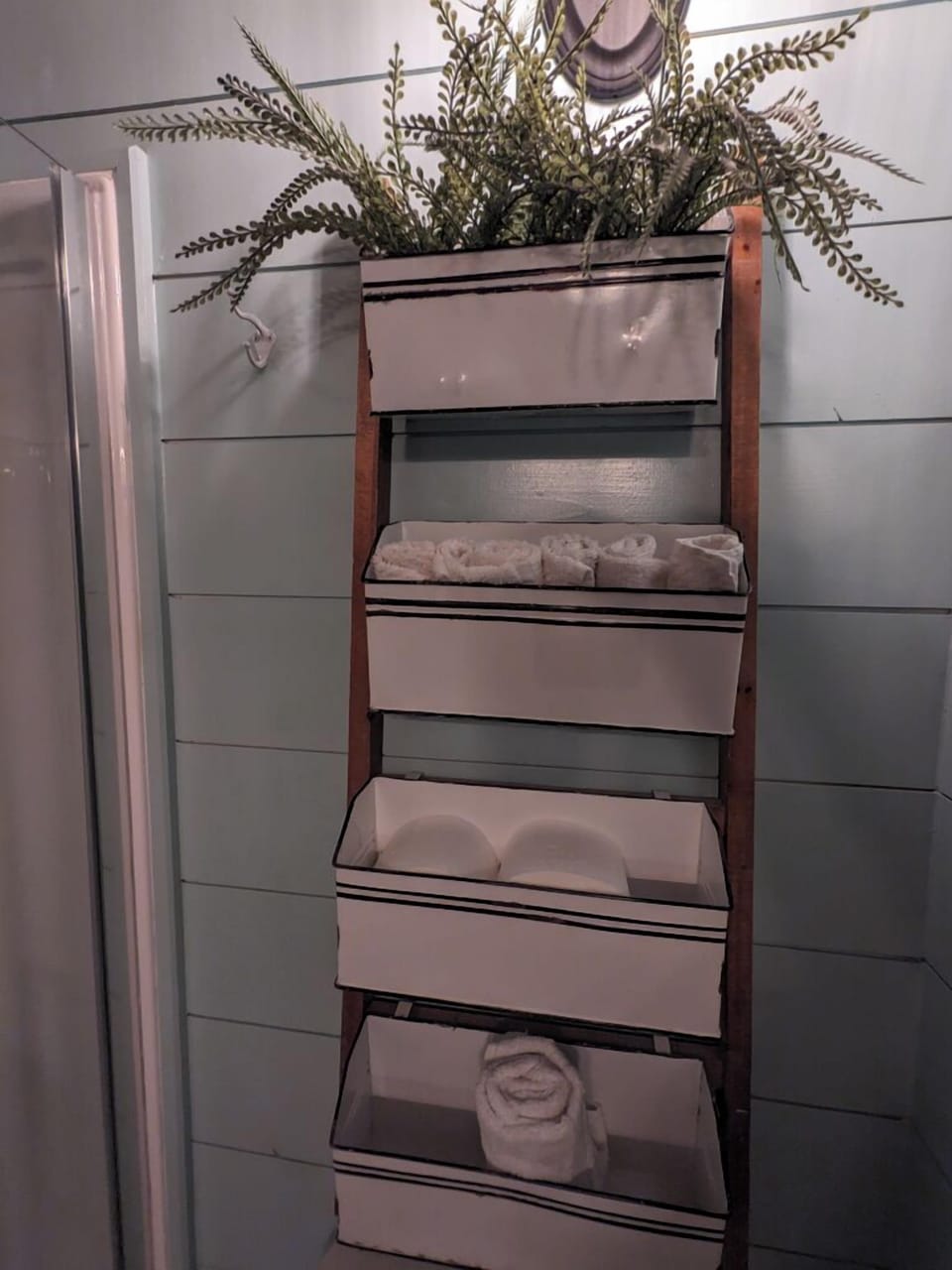 f45f43c1-e4ff-41bd-b9be-b06da03848ec