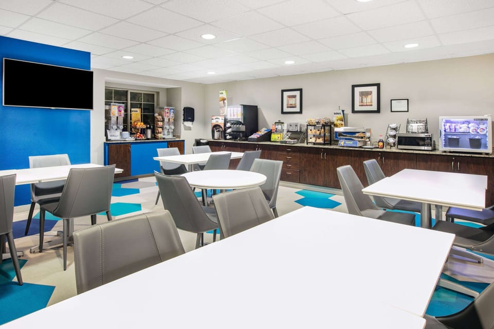 Free daily self-serve breakfast