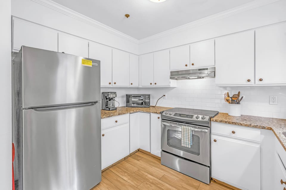 Full kitchen with all major and minor appliances.