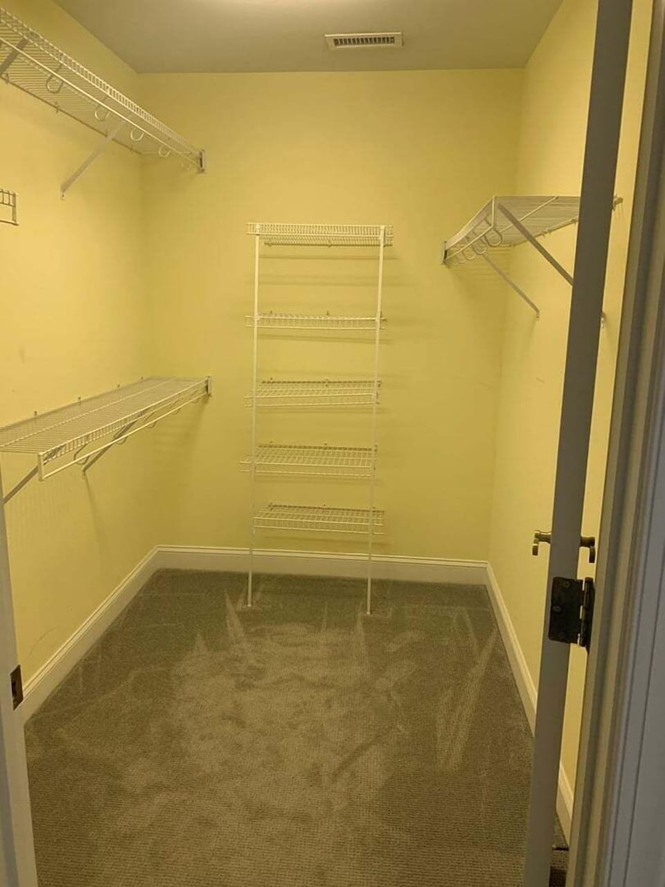 Walk in Closet