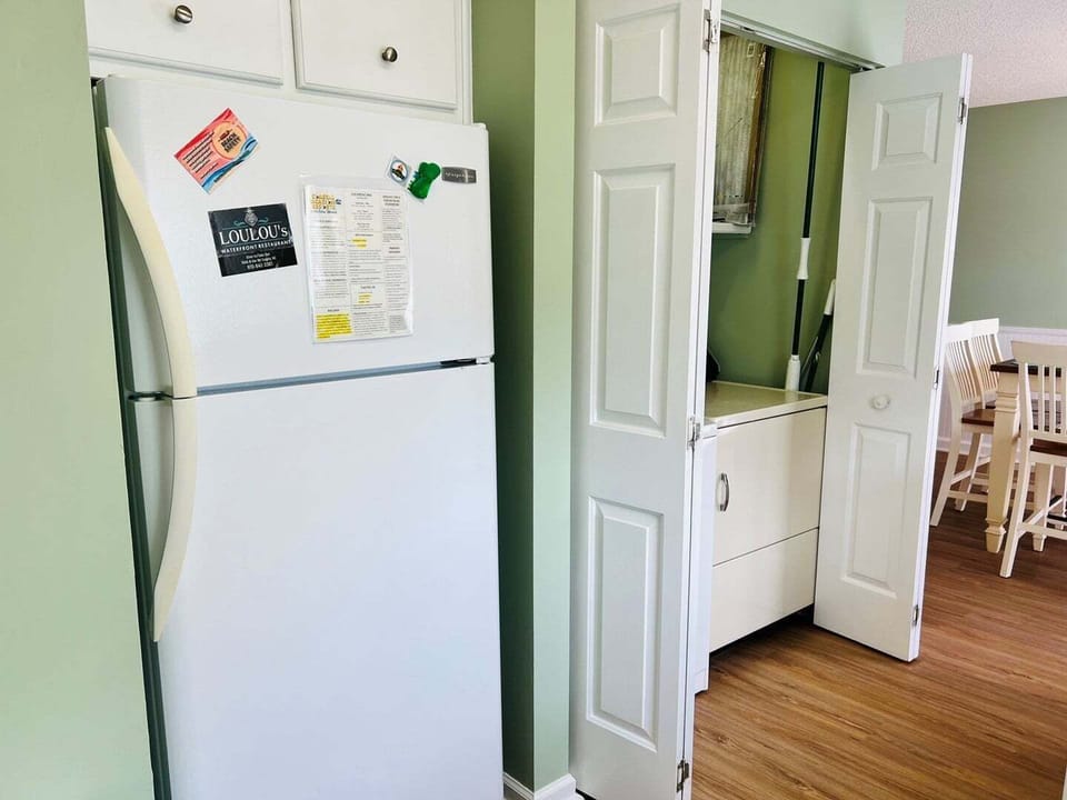 Kitchen And Laundry Area