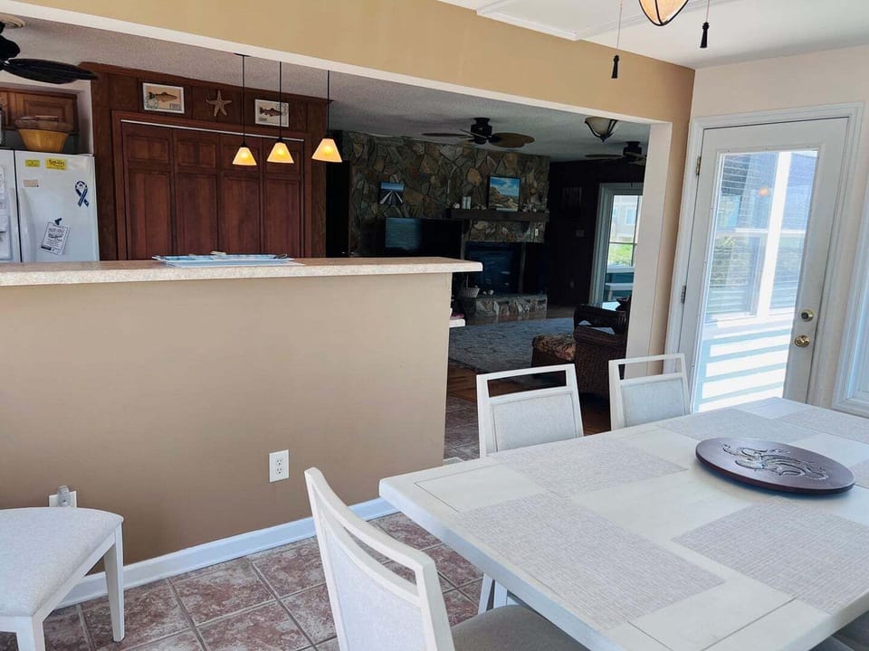 Lower Level Dining Area
