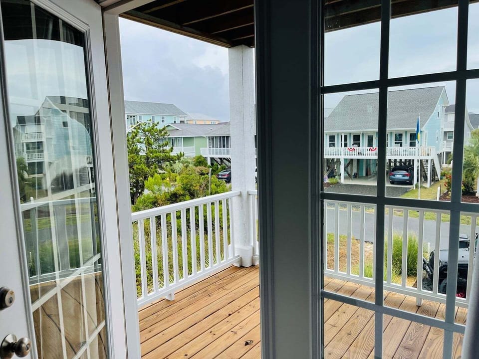 Lower Level Front Balcony