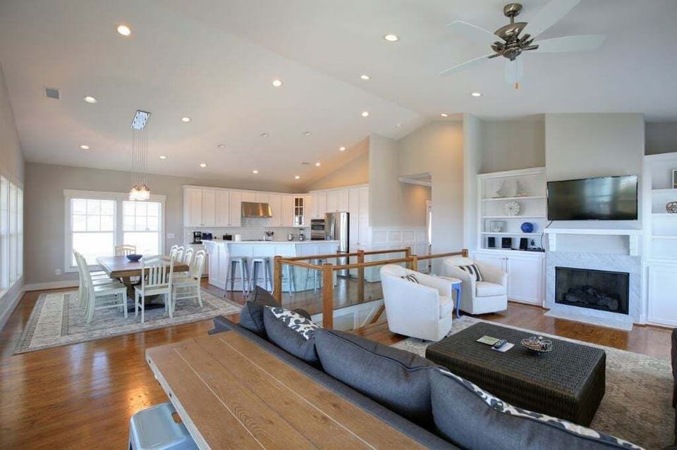 Upper Level Open Floor Plan