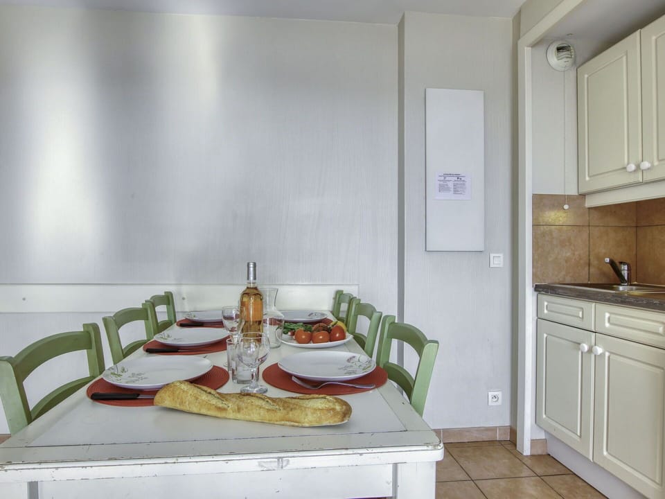 Cabinetry, Building, Furniture, Property, Countertop, Kitchen Sink, Table, Sink, Tap, Food