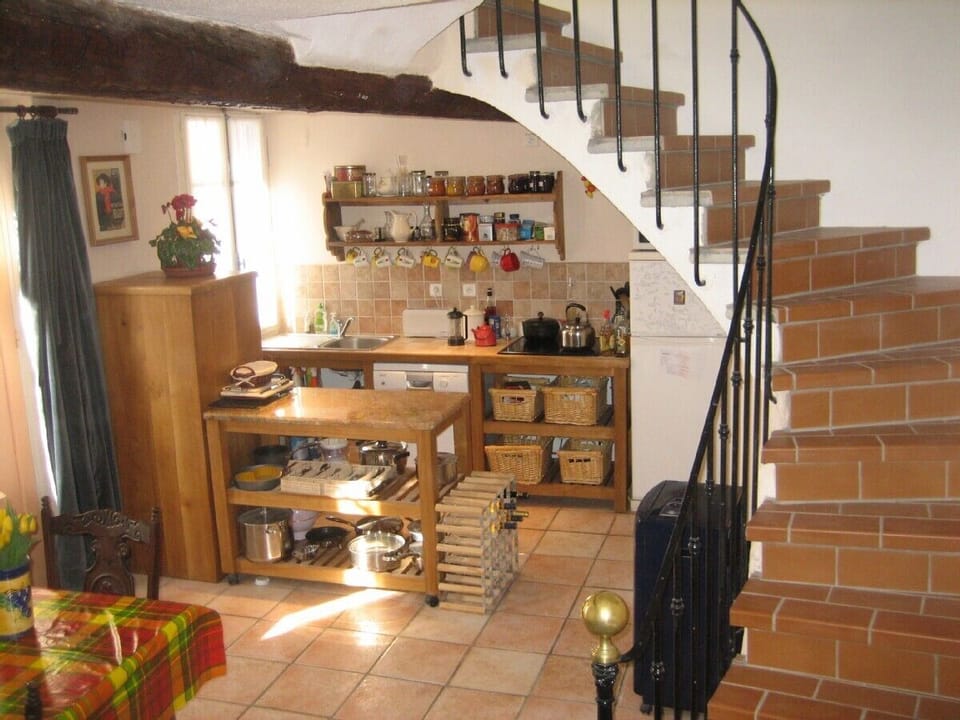 Kitchen area