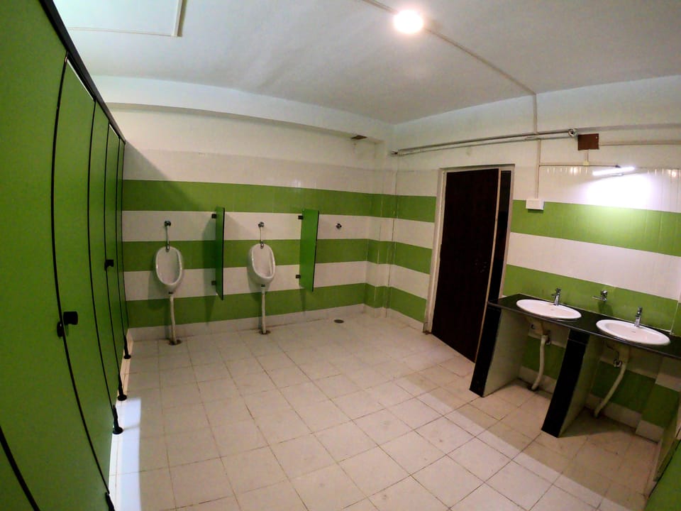 Shower, rainfall showerhead, bidet, towels