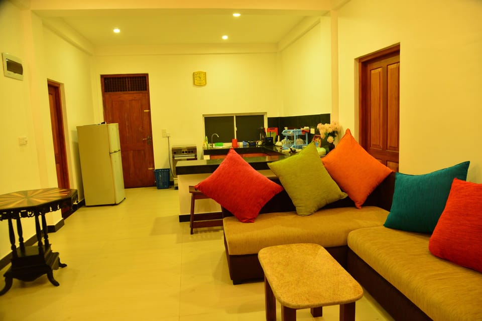 Basic Villa, Smoking, Garden View | Private kitchen | Full-size fridge, microwave, oven, dishwasher