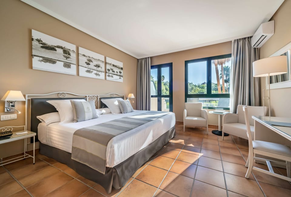 1 bedroom, minibar, in-room safe, desk