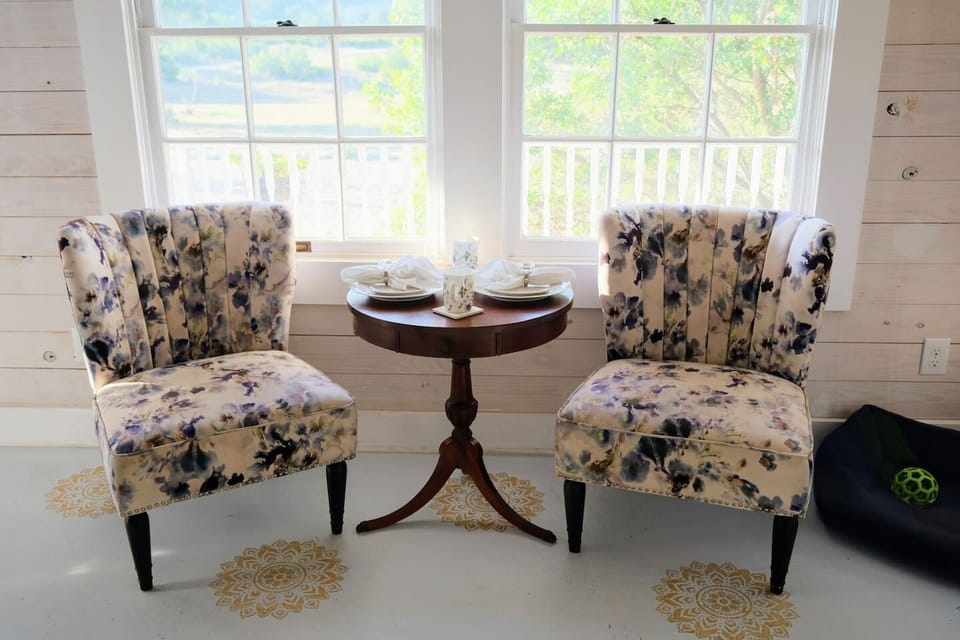 Table for 2 and a bed for your pooch!