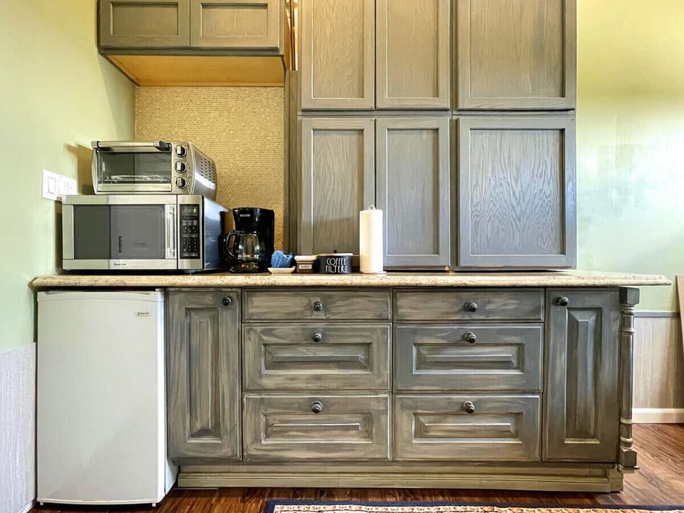 Enjoy the convenience of our well-equipped kitchenette for morning coffee, light meals and cool drinks during your stay.