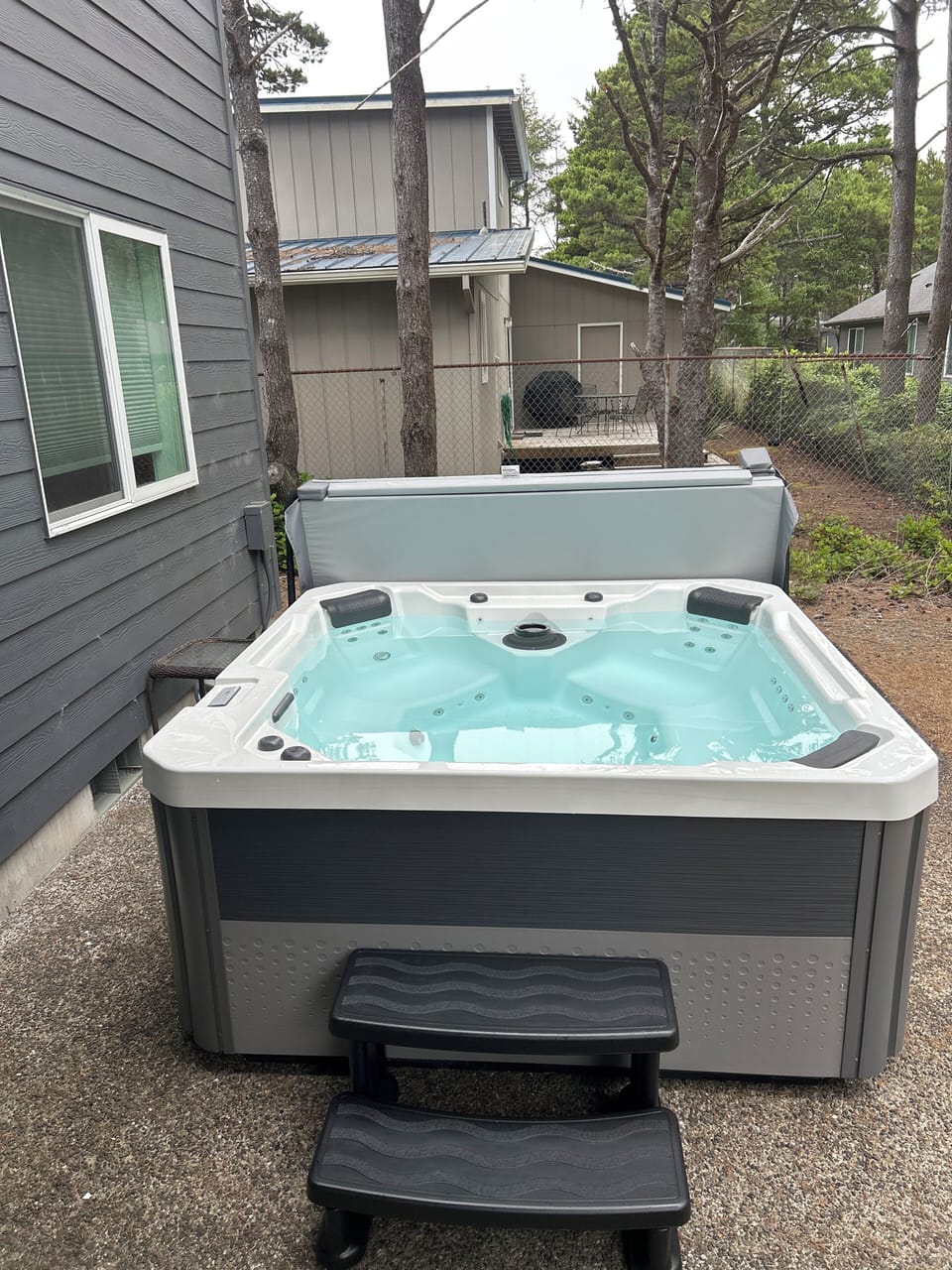Hot tub