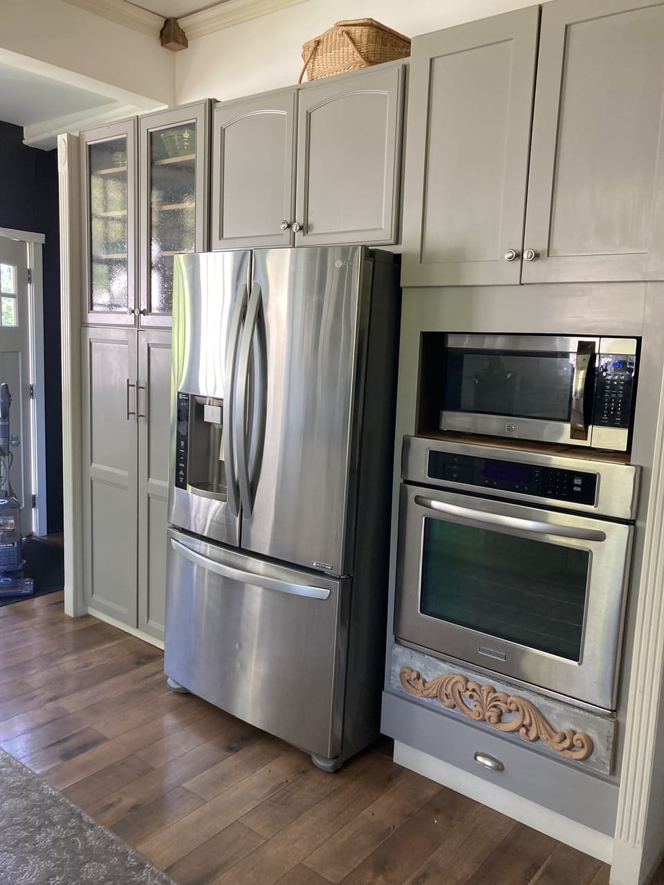 More kitchen 