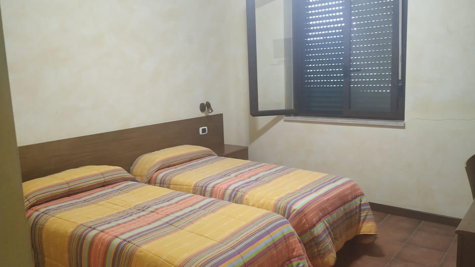 Twin Room | Desk, free WiFi, wheelchair access