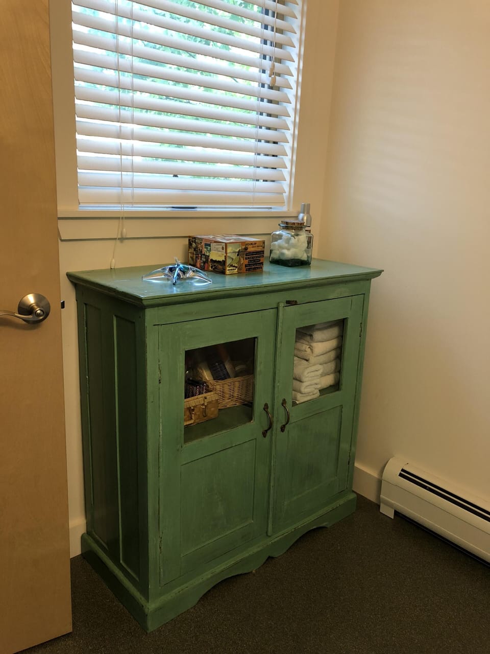 1st floor 1/2 Bath