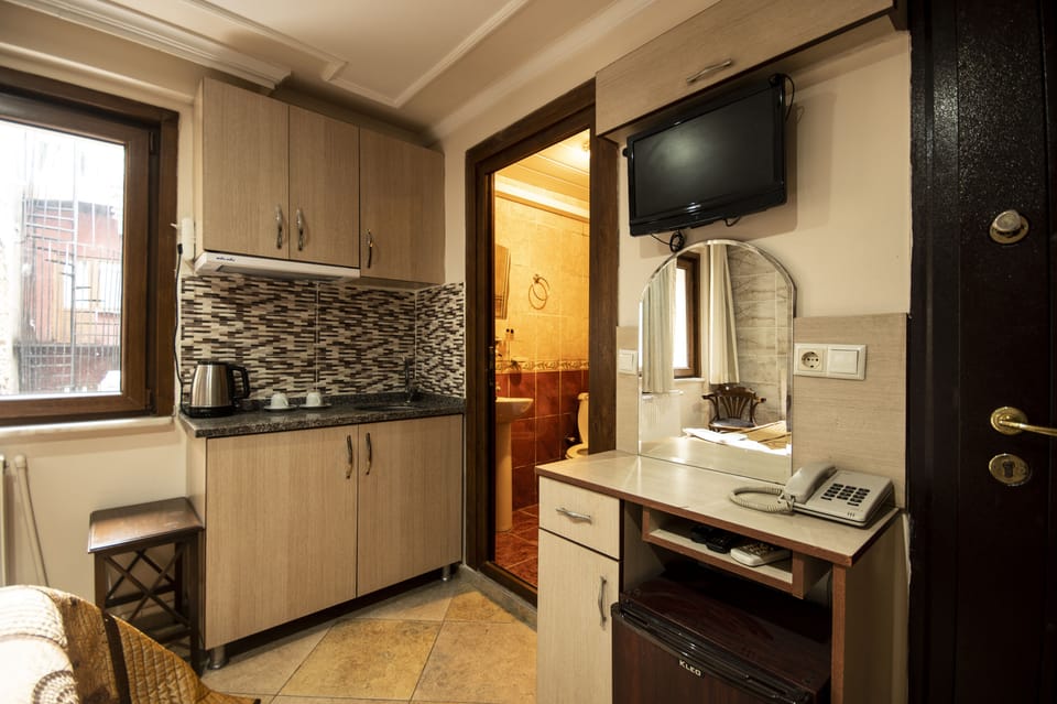 Private kitchenette