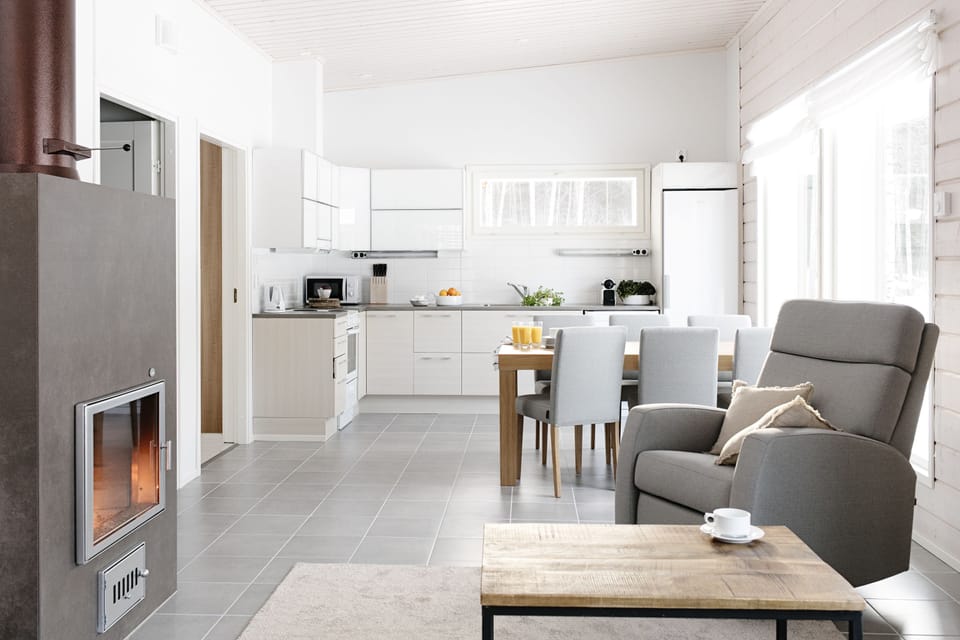 Medium Villa | Shared kitchen | Fridge, microwave, oven, stovetop