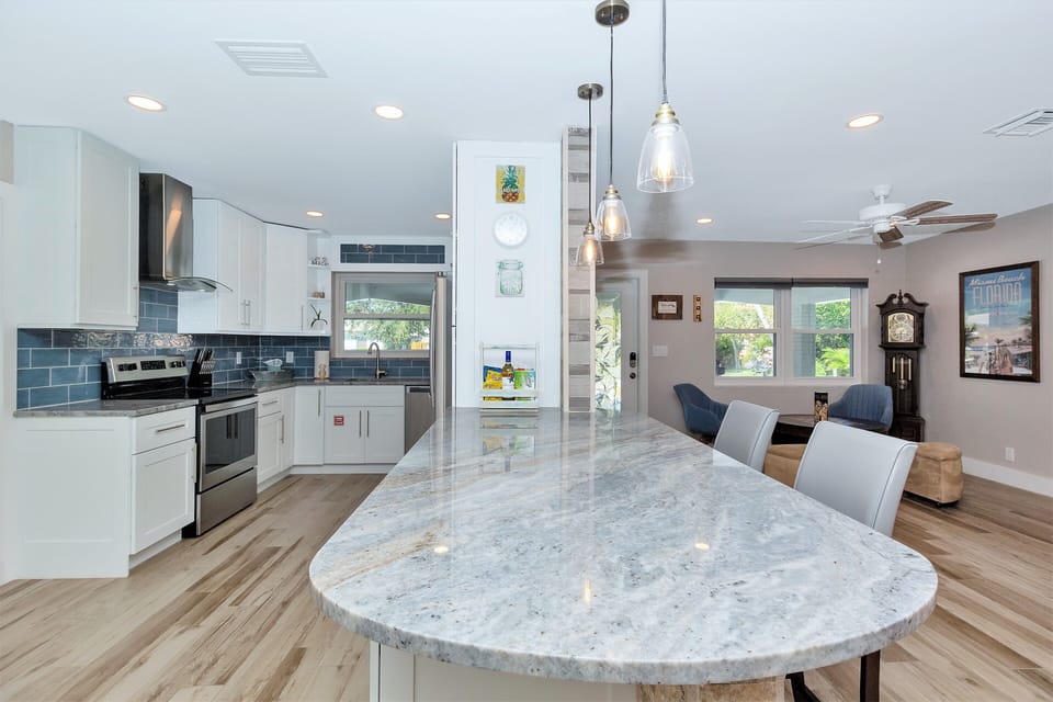 Large Kitchen Island/Bar Perfect for Entertaining, Dining or Family Games