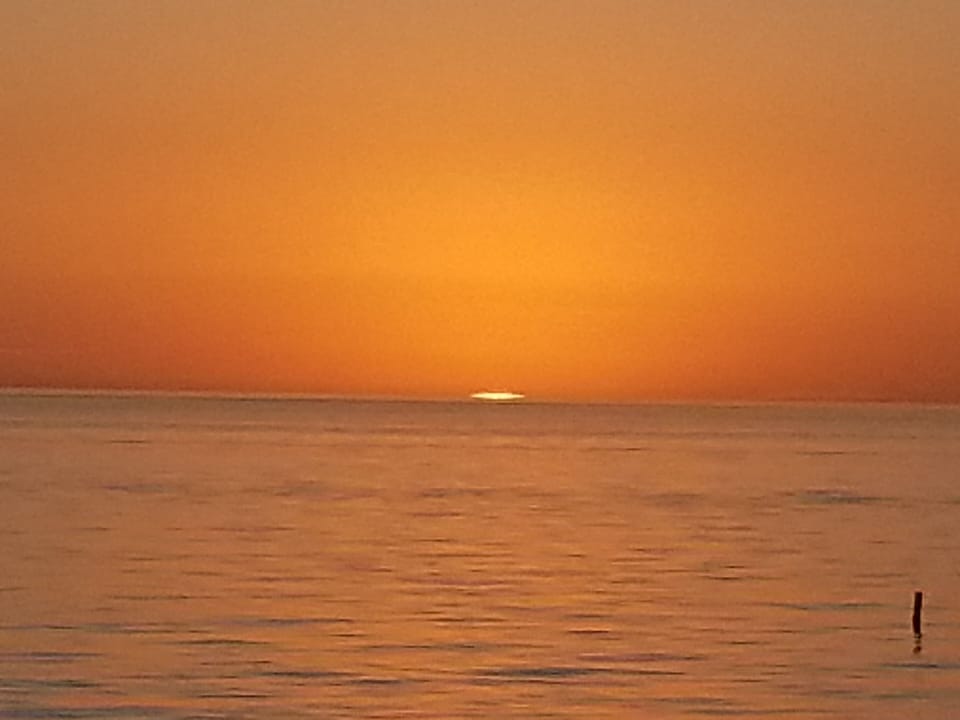 Watch for the GREEN FLASH AT SUNSET