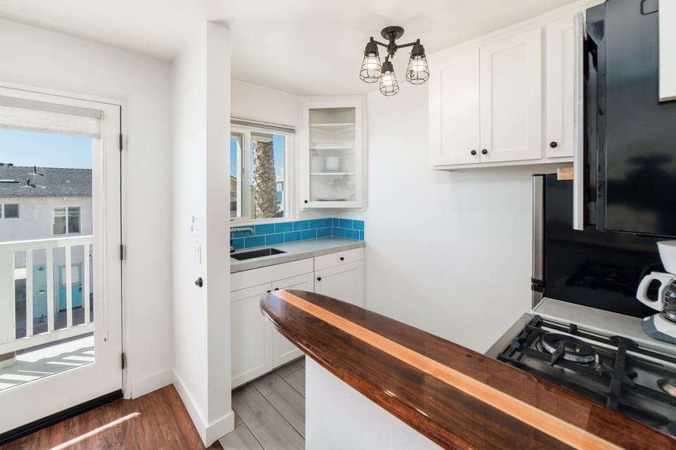 Surfboard breakfast bar