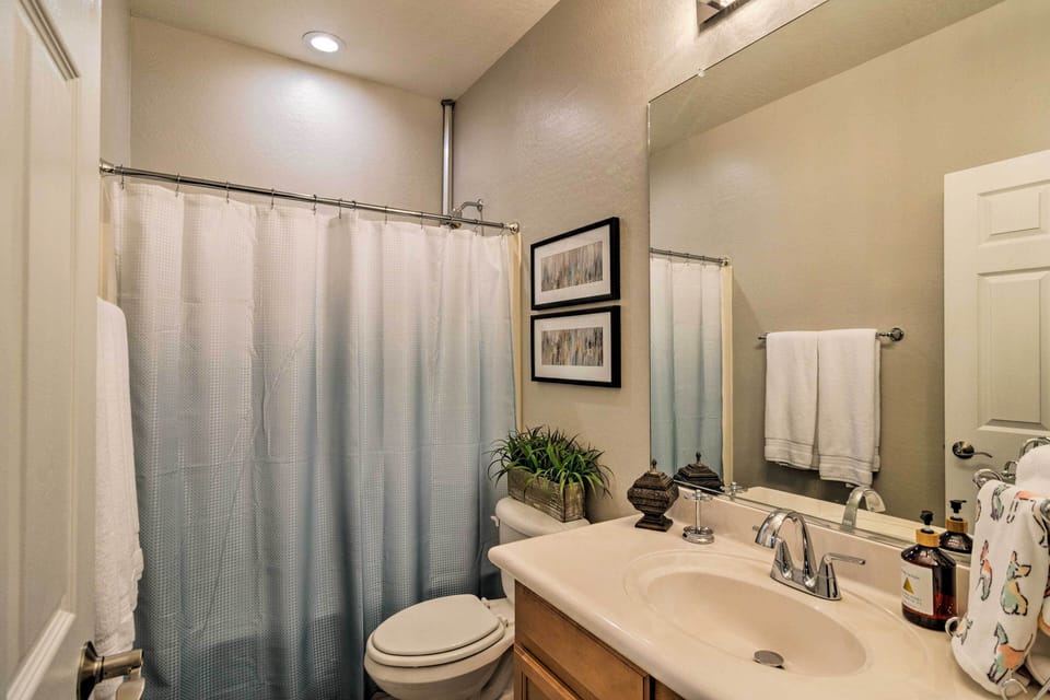 Full Bathroom