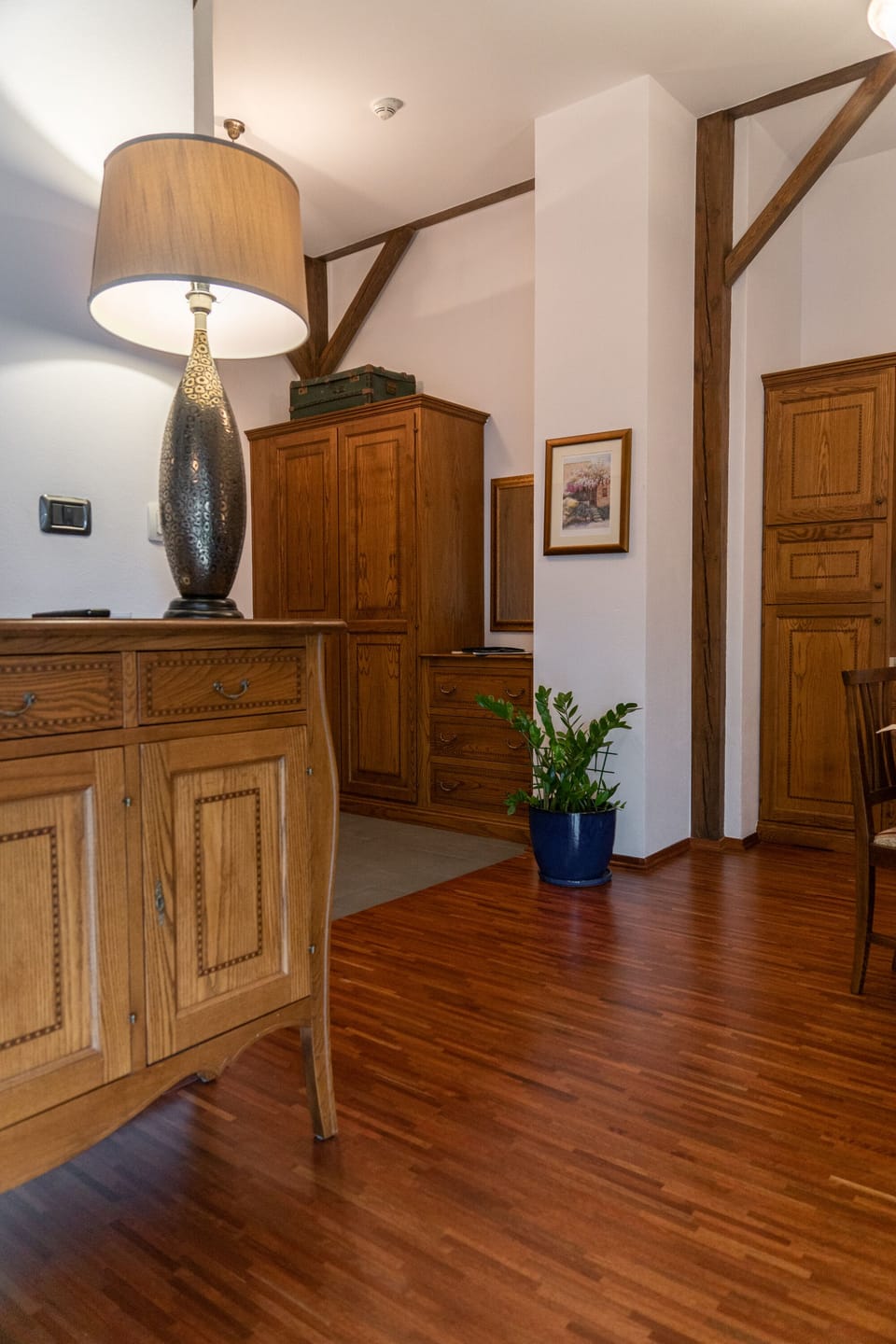 Deluxe Apartment, 1 Bedroom, Kitchenette | Living area | Smart TV