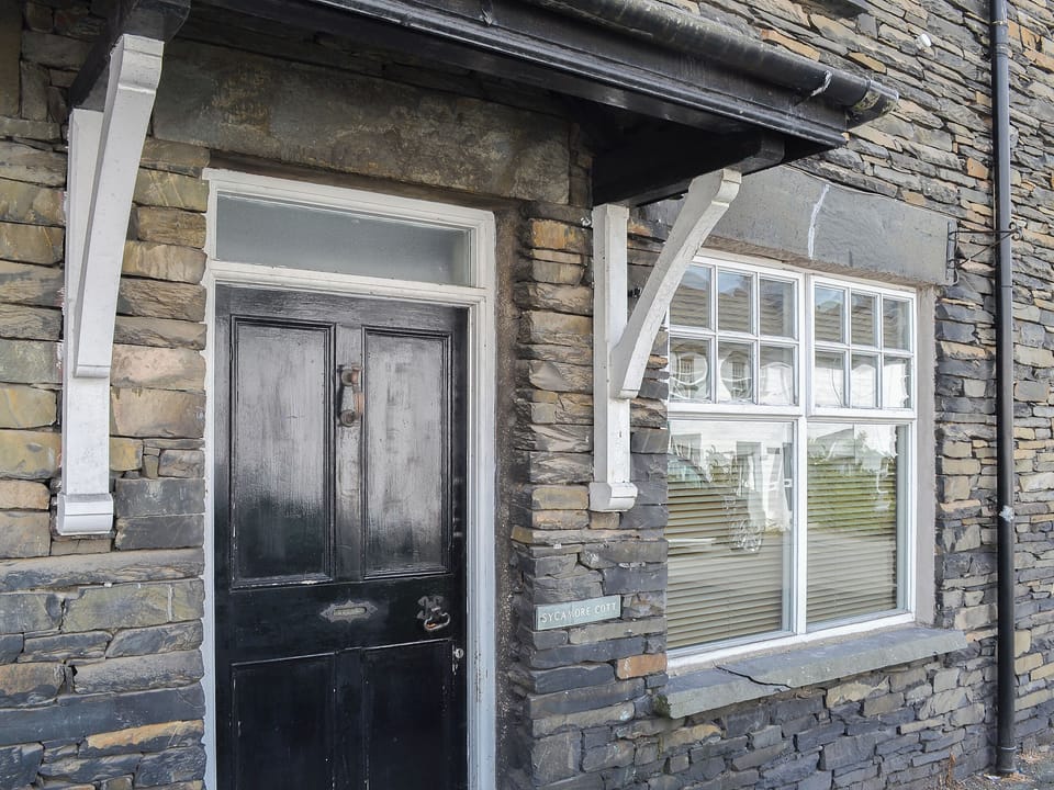 Situated just a stone&rsquo;s throw from Amblesides many attractions | Lower Sycamore Cottage - Sycamore Cottages, Ambleside