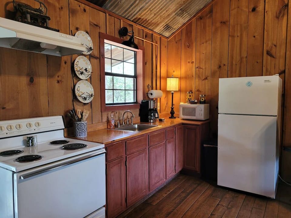 Fully-equipped Kitchenette