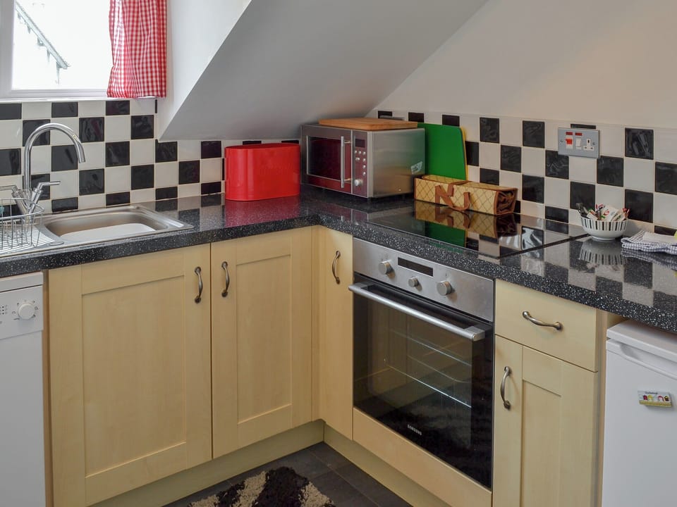 Well appointed kitchen | Holbeck Apartment, Scarborough