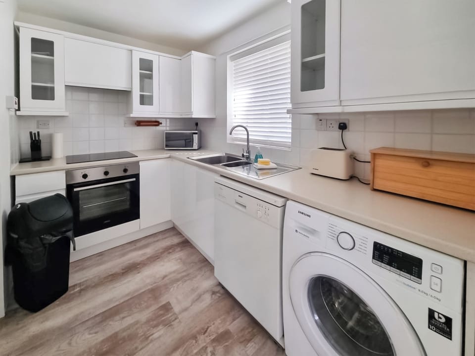 Kitchen | The Cottage at Boscobel, Brockenhurst